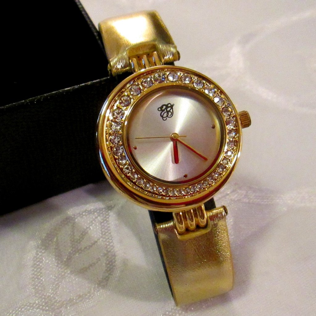 Elizabeth Taylor White Diamonds Round Gold Watch  Nwt